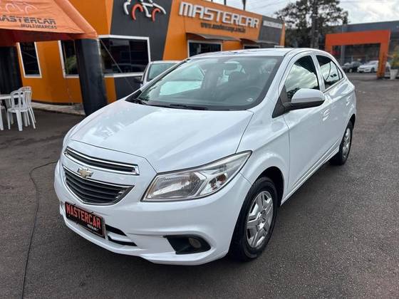 CHEVROLET ONIX 1.0 MPFI LS 8V FLEX 4P MANUAL CHEVROLET ONIX 1.0 MPFI LS 8V FLEX 4P MANUAL